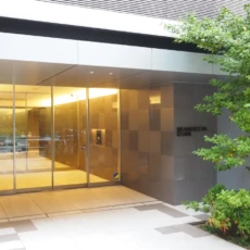 ブランシエスタ泉エントランス